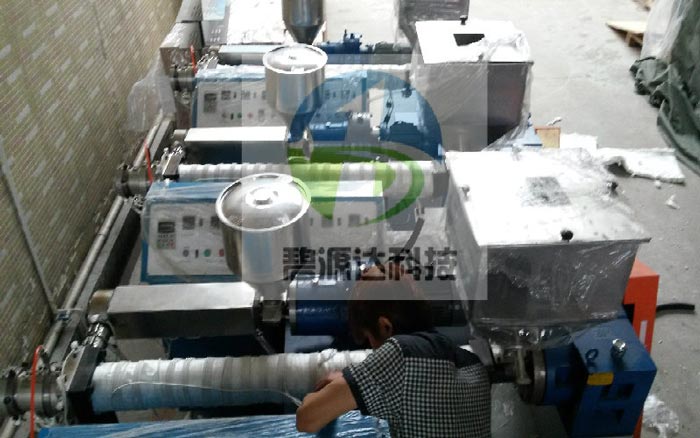 江門擠出機電磁加熱器改造工程實例